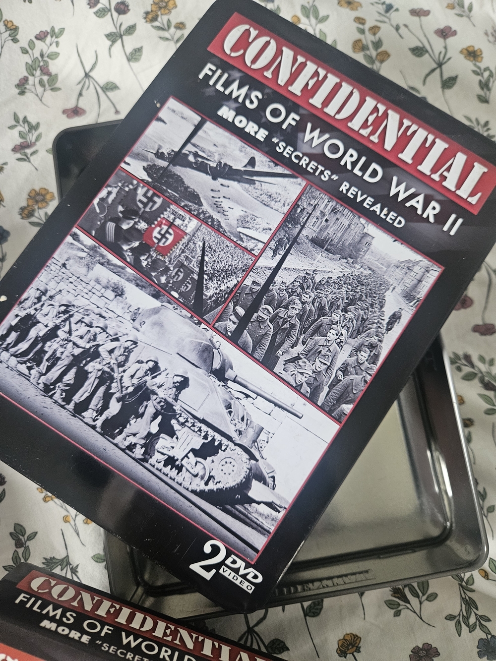 Films of World War II. 2  DVD Set - in Collectors Tin